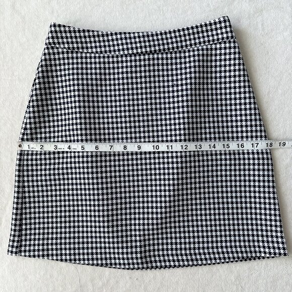 ASOS Woven Mini Skirt Black and White Checker Gingham Plaid - Size 4 (Small) - Picture 8 of 10